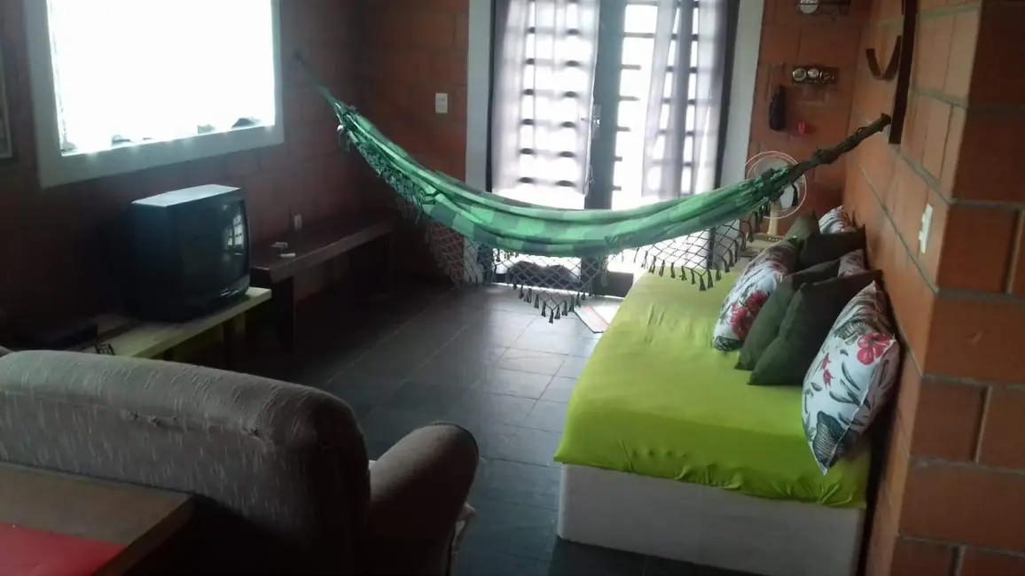 Foto 3 de Casa com 9 quartos à venda, 230m2 em Jardim dos Pinheiros, Atibaia - SP