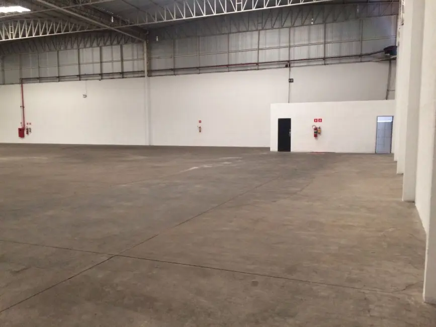 Foto 3 de Armazém / Galpão à venda e para alugar, 4800m2 em Bom Jesus Dos Perdoes - SP