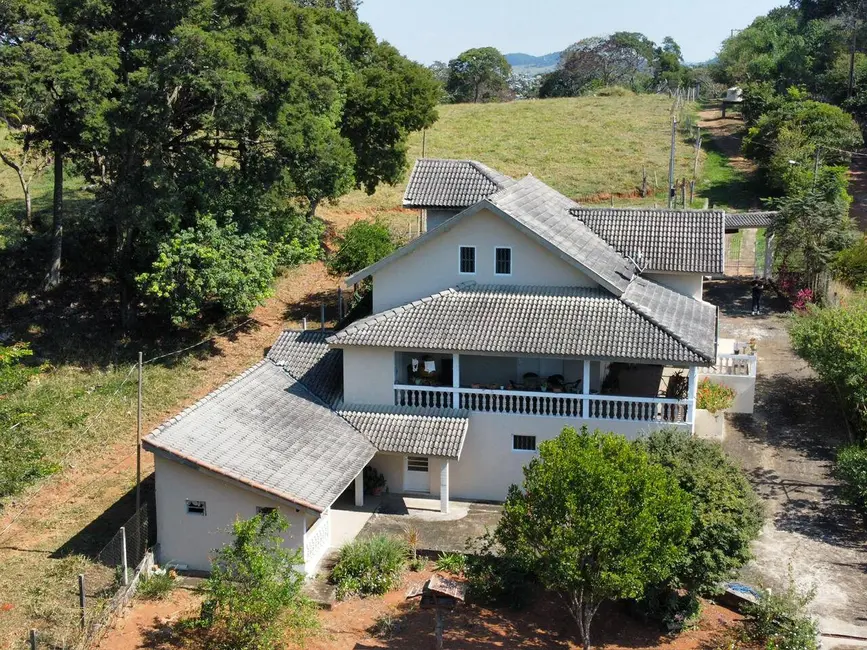 Chácara com 3 quartos à venda, 300m2 em Joanopolis - SP - imagem 2 Foto 2 de Chácara com 3 quartos à venda, 300m2 em Joanopolis - SP