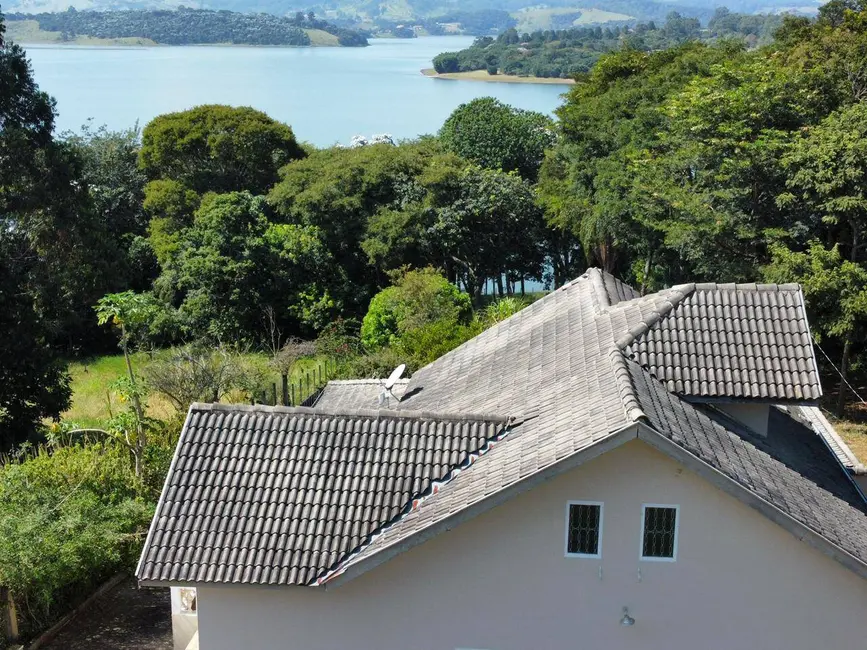 Chácara com 3 quartos à venda, 300m2 em Joanopolis - SP - imagem 9 Foto 9 de Chácara com 3 quartos à venda, 300m2 em Joanopolis - SP