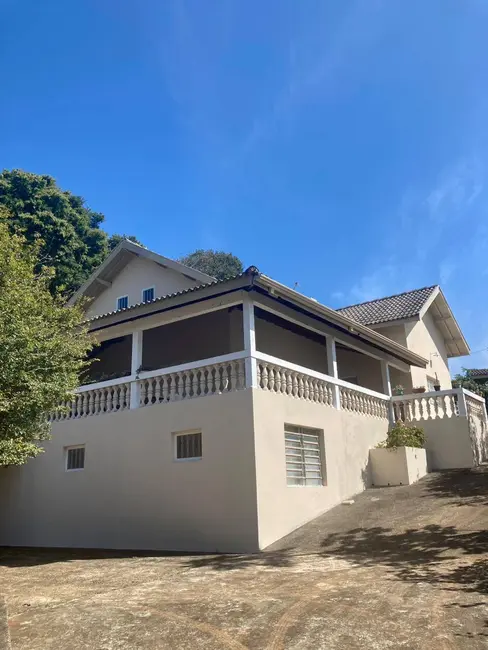 Chácara com 3 quartos à venda, 300m2 em Joanopolis - SP - imagem 8 Foto 8 de Chácara com 3 quartos à venda, 300m2 em Joanopolis - SP