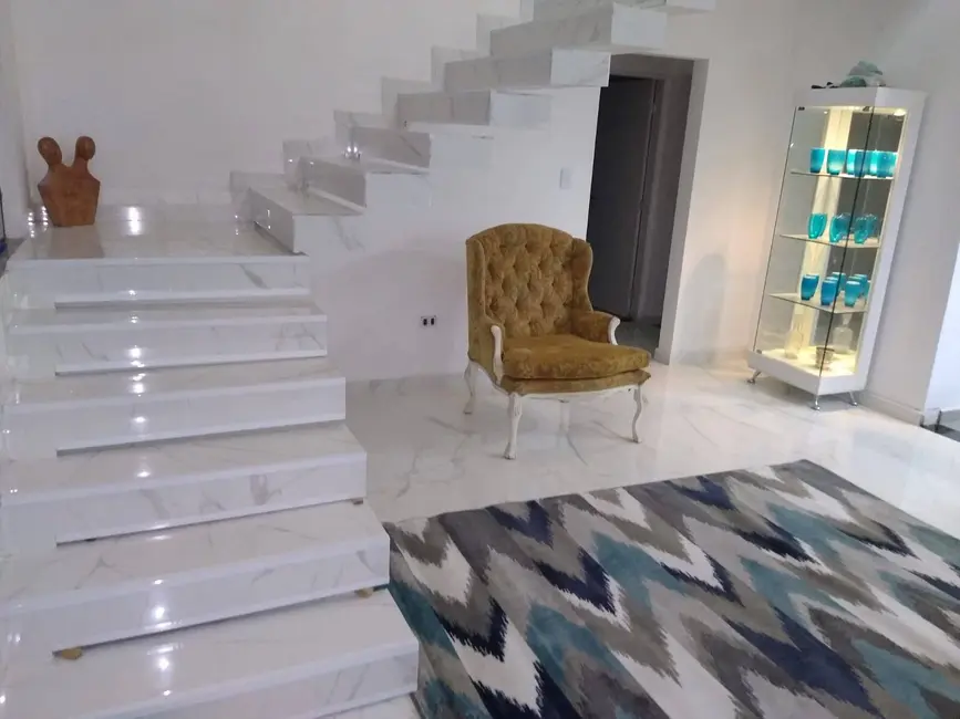 Foto 4 de Chácara com 3 quartos à venda, 150m2 em Mairipora - SP