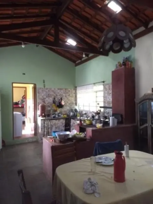 Foto 3 de Chácara com 3 quartos à venda, 2000m2 em Boa Vista, Atibaia - SP