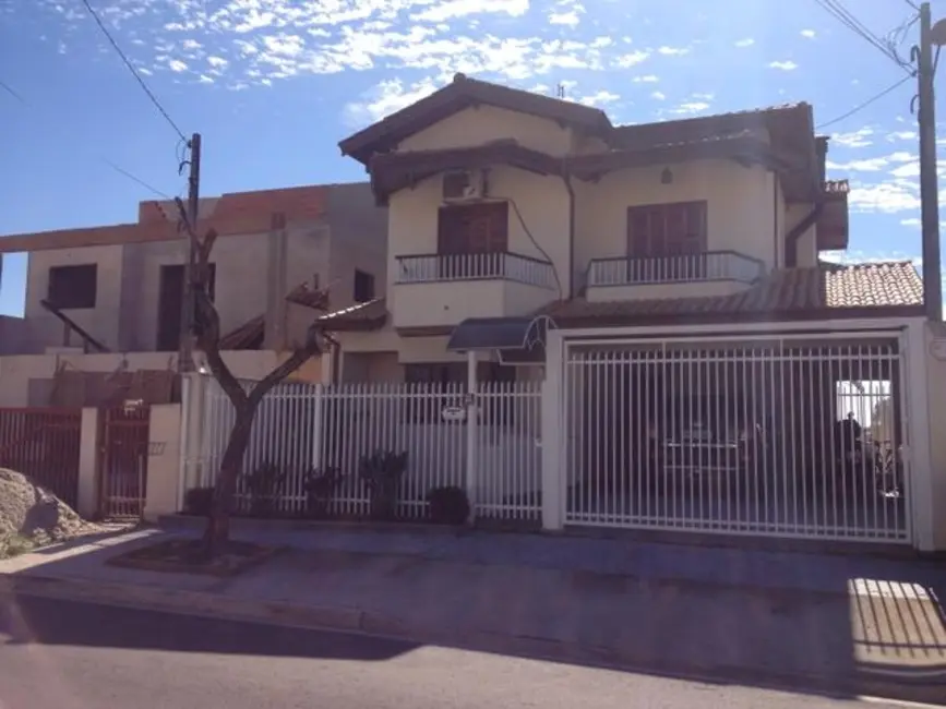 Foto 6 de Casa com 4 quartos à venda, 350m2 em Jardim Paulista, Atibaia - SP