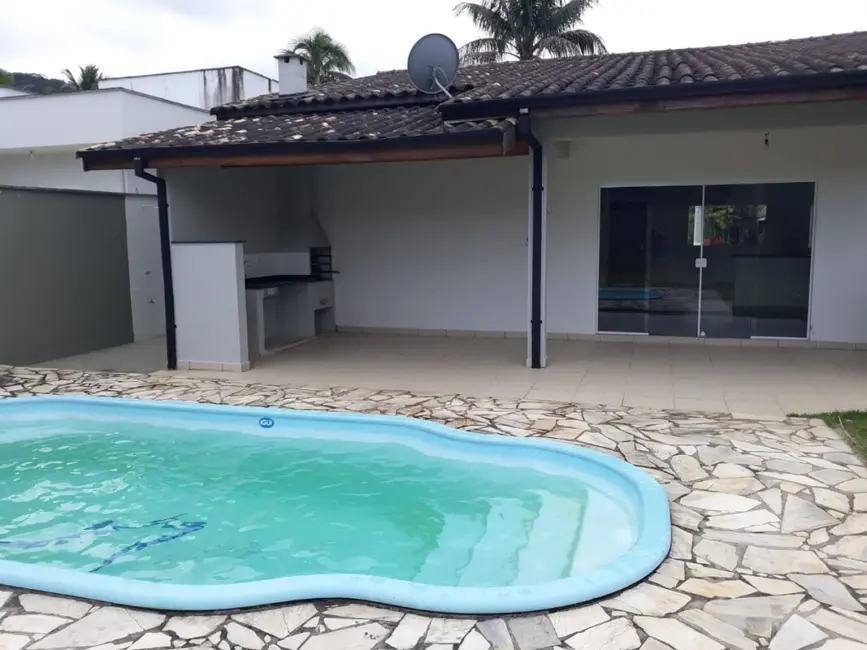 Foto 2 de Casa de Condomínio com 3 quartos à venda, 450m2 em Ubatuba - SP