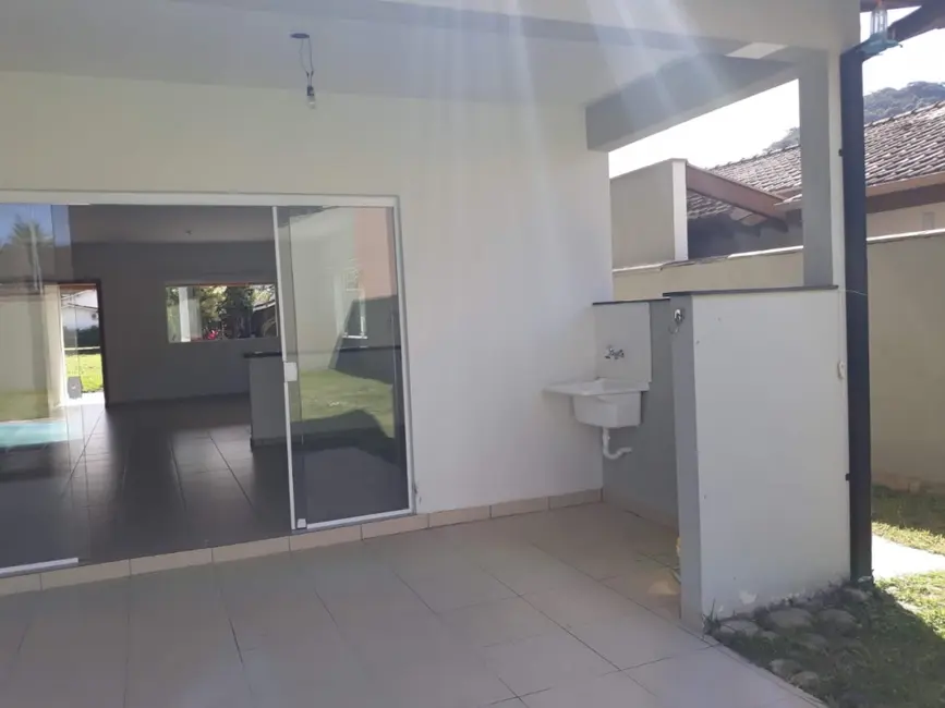 Foto 9 de Casa de Condomínio com 3 quartos à venda, 450m2 em Ubatuba - SP