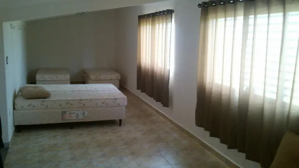 Chácara à venda, 250m2 em Itatiba - SP - imagem 5 Foto 5 de Chácara à venda, 250m2 em Itatiba - SP