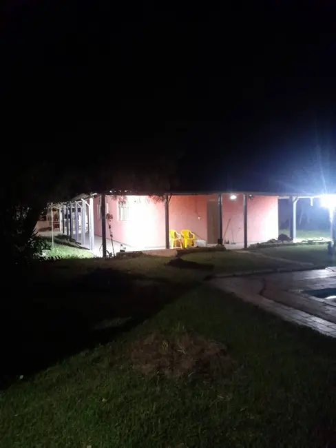 Foto 3 de Chácara com 4 quartos à venda, 150m2 em Piracaia - SP