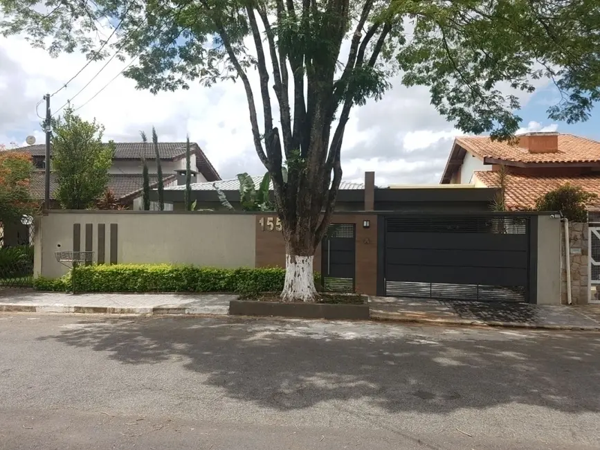 Foto 8 de Casa com 3 quartos à venda, 600m2 em Atibaia - SP