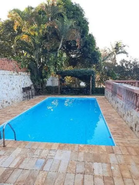 Foto 3 de Chácara com 5 quartos à venda, 1020m2 em Jardim Estância Brasil, Atibaia - SP