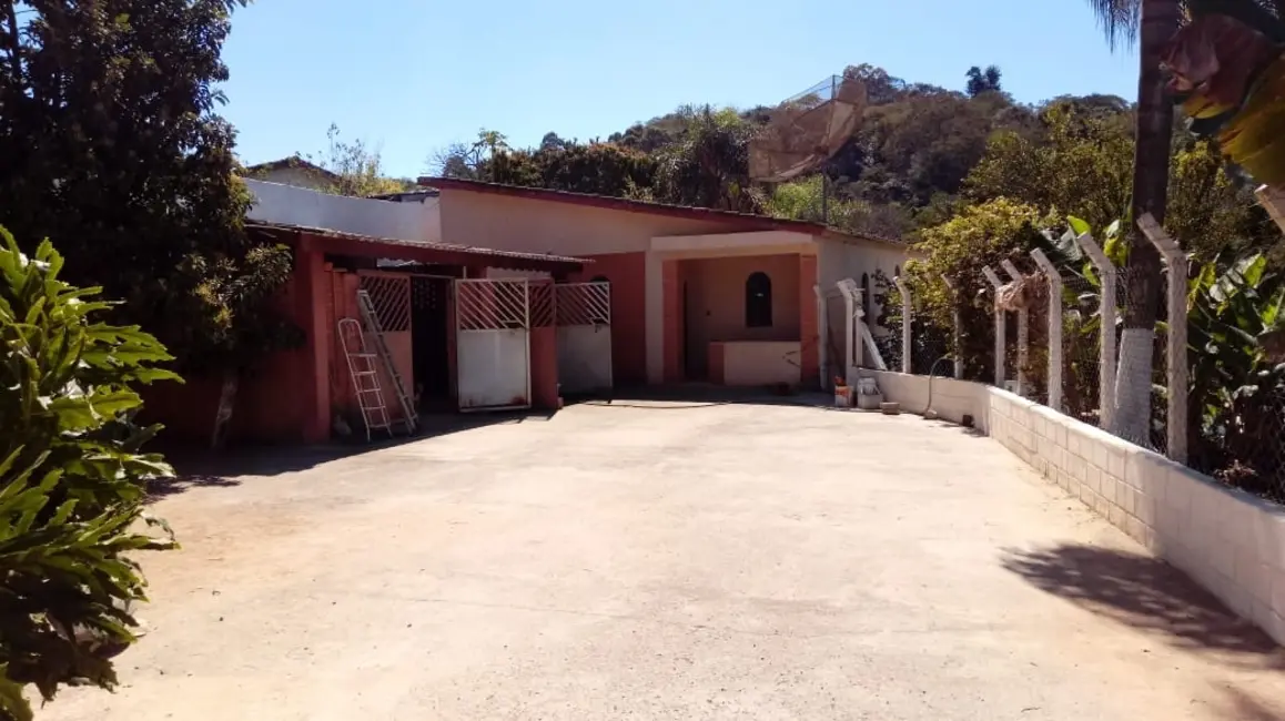 Foto 3 de Chácara com 2 quartos à venda, 200m2 em Jardim Estância Brasil, Atibaia - SP