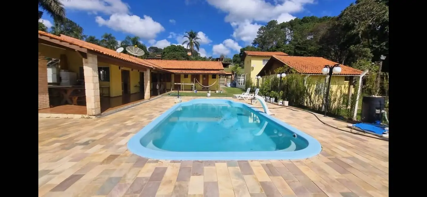 Foto 3 de Chácara com 6 quartos à venda, 300m2 em Mãe dos Homens, Braganca Paulista - SP
