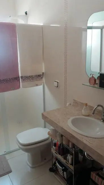 Foto 4 de Casa de Condomínio à venda, 300m2 em Centro, Atibaia - SP