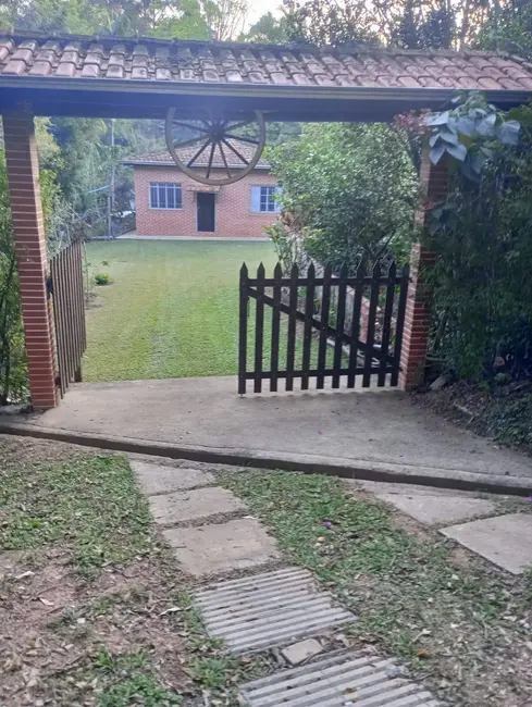 Chácara com 2 quartos à venda, 150m2 em Jarinu - SP - imagem 2 Foto 2 de Chácara com 2 quartos à venda, 150m2 em Jarinu - SP