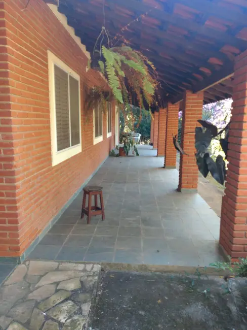 Foto 1 de Chácara com 4 quartos à venda, 200m2 em Jarinu - SP