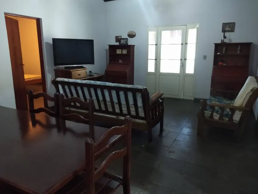 Foto 3 de Chácara com 4 quartos à venda, 200m2 em Jarinu - SP