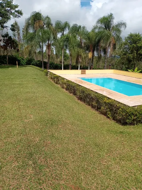 Foto 2 de Chácara com 2 quartos à venda, 200m2 em Pedra Bela - SP