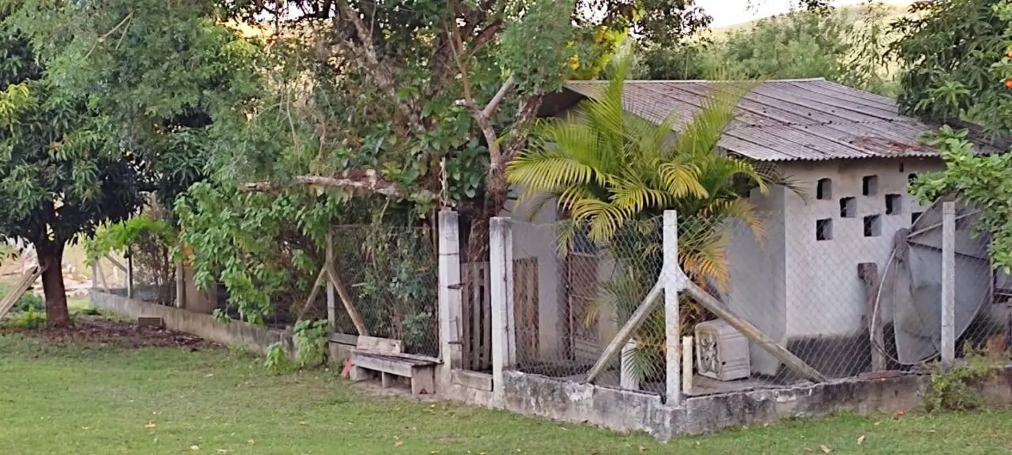 Foto 4 de Sítio / Rancho com 2 quartos à venda, 300m2 em Área Rural de Jacareí, Jacarei - SP
