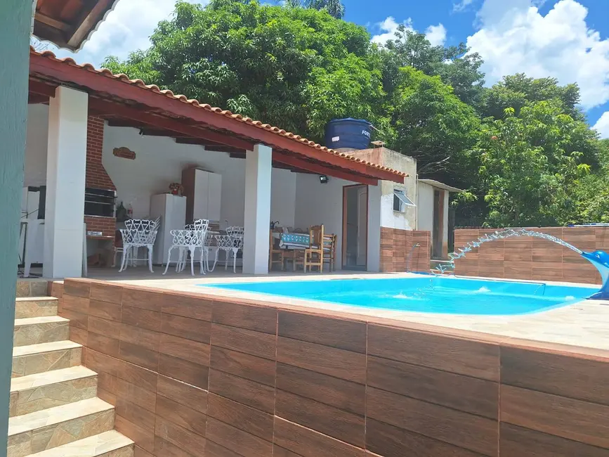 Foto 1 de Chácara com 2 quartos à venda, 200m2 em Mãe dos Homens, Braganca Paulista - SP