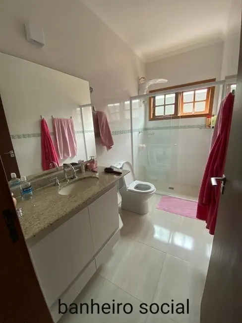 Foto 5 de Casa à venda, 297m2 em Jardim Ipê, Atibaia - SP