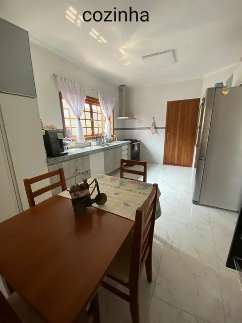 Foto 22 de Casa à venda, 297m2 em Jardim Ipê, Atibaia - SP
