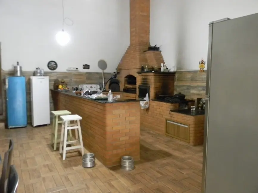 Foto 3 de Chácara com 5 quartos à venda, 2220m2 em Bairro dos Pires, Atibaia - SP