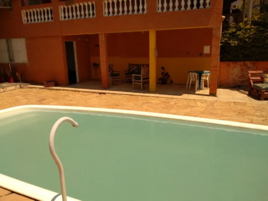 Foto 2 de Chácara com 4 quartos à venda, 250m2 em Jardim Maracanã, Atibaia - SP