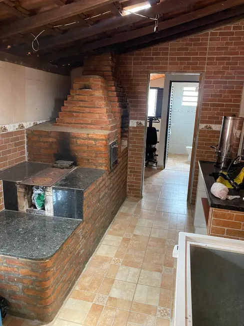 Foto 2 de Chácara com 3 quartos à venda, 150m2 em Pinhalzinho - SP