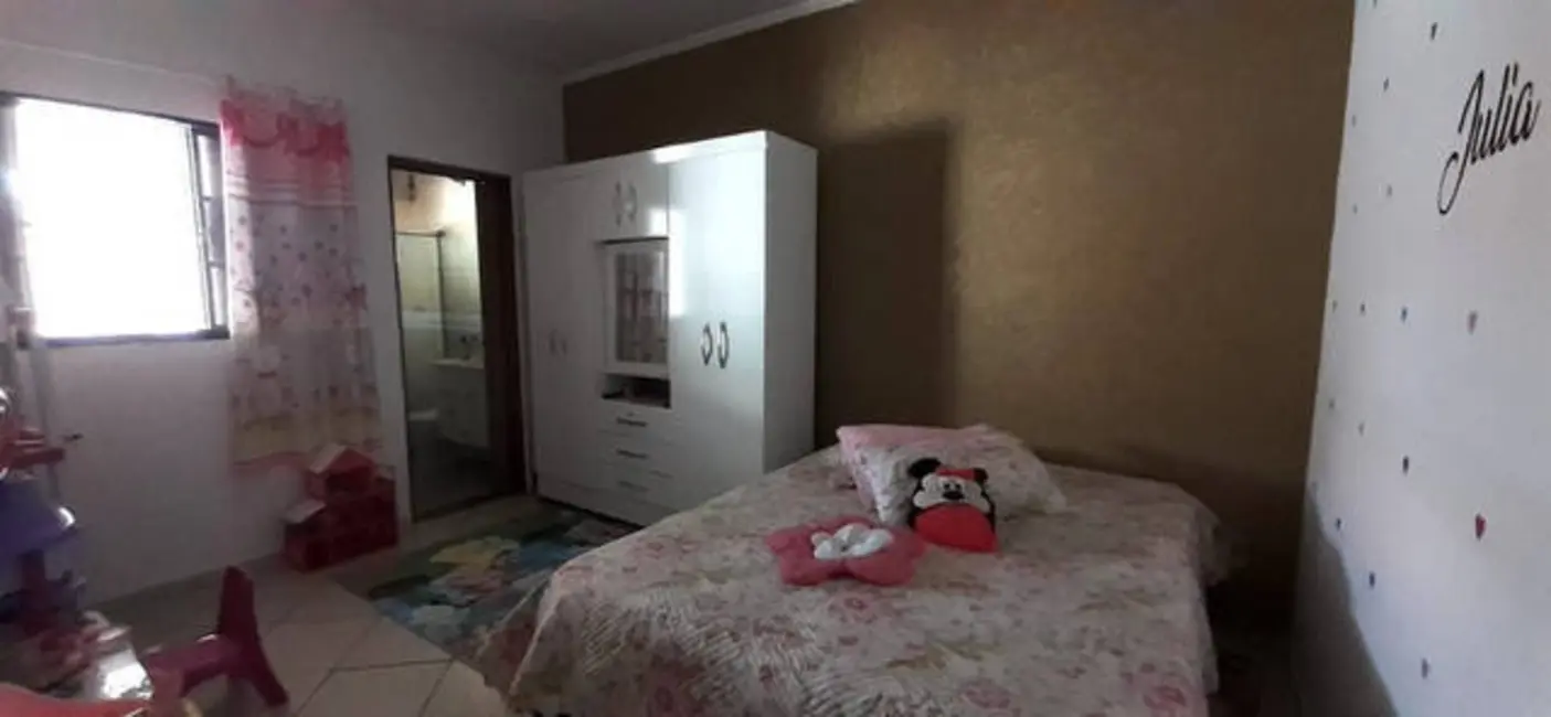 Casa com 3 quartos à venda, 130m2 em Jardim das Cerejeiras, Atibaia - SP - imagem 8 Foto 8 de Casa com 3 quartos à venda, 130m2 em Jardim das Cerejeiras, Atibaia - SP