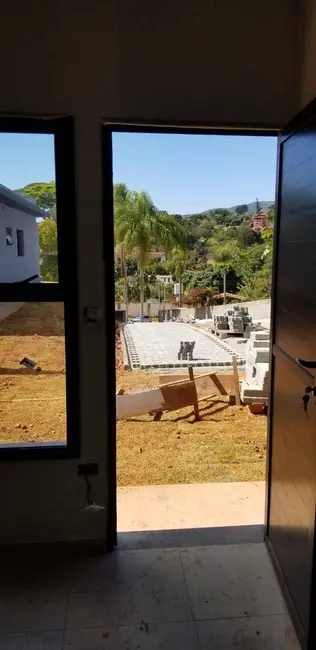 Foto 6 de Casa com 2 quartos à venda, 288m2 em Jardim Estância Brasil, Atibaia - SP