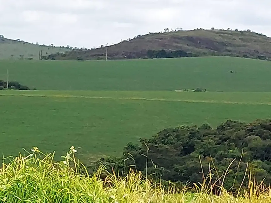 Fazenda / Haras à venda, 280m2 em Oliveira - MG - imagem 9 Foto 9 de Fazenda / Haras à venda, 280m2 em Oliveira - MG