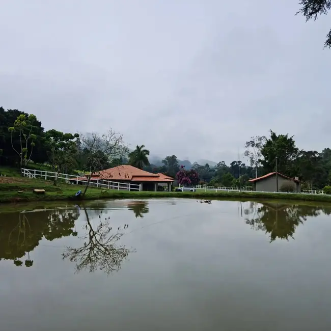 Fazenda / Haras com 4 quartos à venda, 650m2 em Pinhalzinho - SP - imagem 4 Foto 4 de Fazenda / Haras com 4 quartos à venda, 650m2 em Pinhalzinho - SP