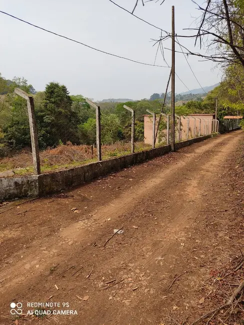 Chácara com 1 quarto à venda, 70m2 em Bairro dos Pires, Extrema - MG - imagem 6 Foto 6 de Chácara com 1 quarto à venda, 70m2 em Bairro dos Pires, Extrema - MG