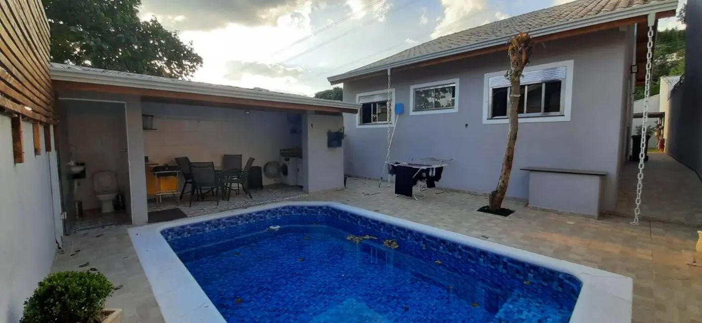 Foto 2 de Casa com 3 quartos à venda, 141m2 em Mairipora - SP