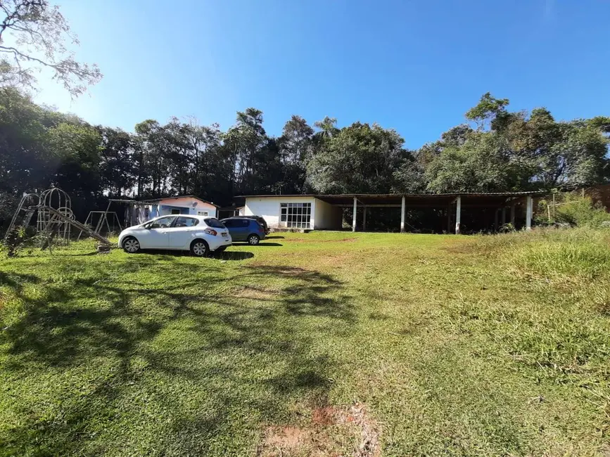 Sítio / Rancho com 2 quartos à venda, 300m2 em Nazare Paulista - SP - imagem 8 Foto 8 de Sítio / Rancho com 2 quartos à venda, 300m2 em Nazare Paulista - SP