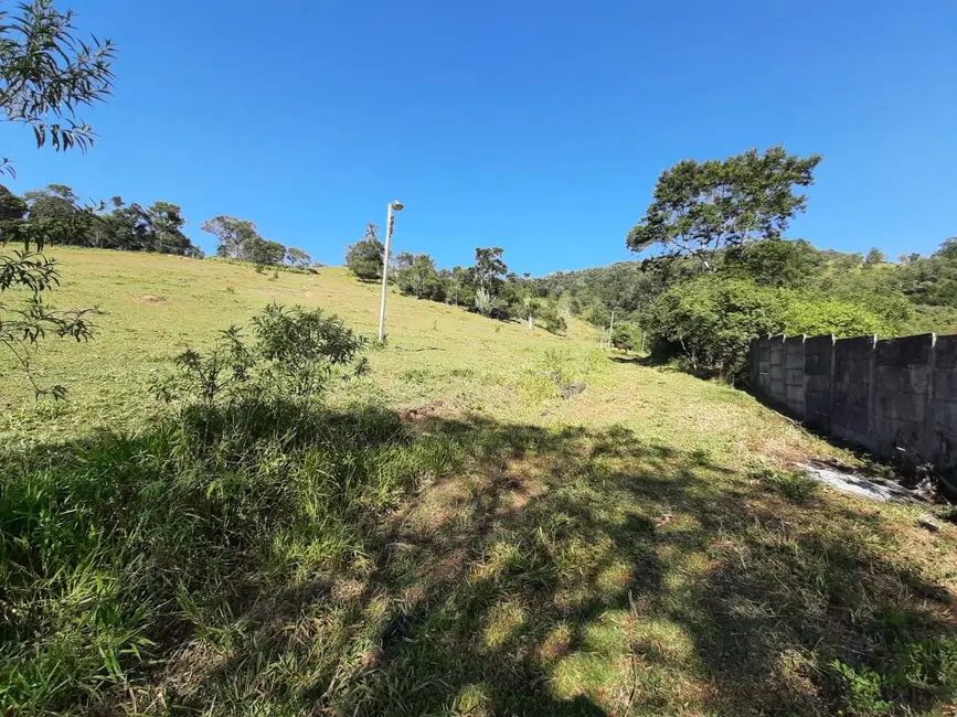 Sítio / Rancho com 2 quartos à venda, 300m2 em Nazare Paulista - SP - imagem 3 Foto 3 de Sítio / Rancho com 2 quartos à venda, 300m2 em Nazare Paulista - SP