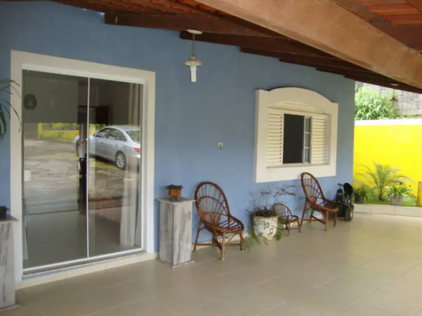 Chácara com 3 quartos à venda, 200m2 em Mairipora - SP - imagem 4 Foto 4 de Chácara com 3 quartos à venda, 200m2 em Mairipora - SP