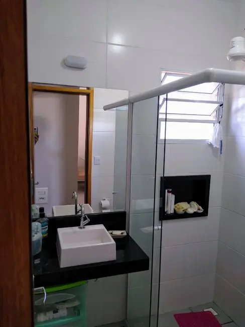 Casa com 2 quartos à venda, 150m2 em Campos de Atibaia, Atibaia - SP - imagem 2 Foto 2 de Casa com 2 quartos à venda, 150m2 em Campos de Atibaia, Atibaia - SP