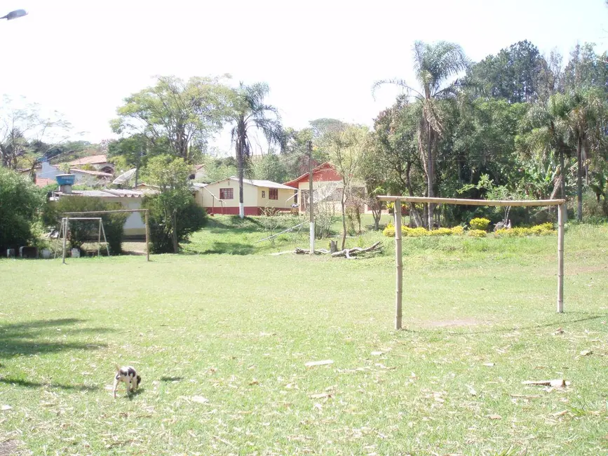 Foto 3 de Chácara com 4 quartos à venda e para alugar, 300m2 em Água Comprida, Braganca Paulista - SP