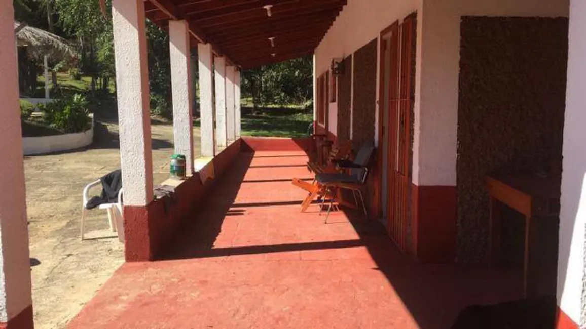 Foto 5 de Chácara com 4 quartos à venda e para alugar, 300m2 em Água Comprida, Braganca Paulista - SP