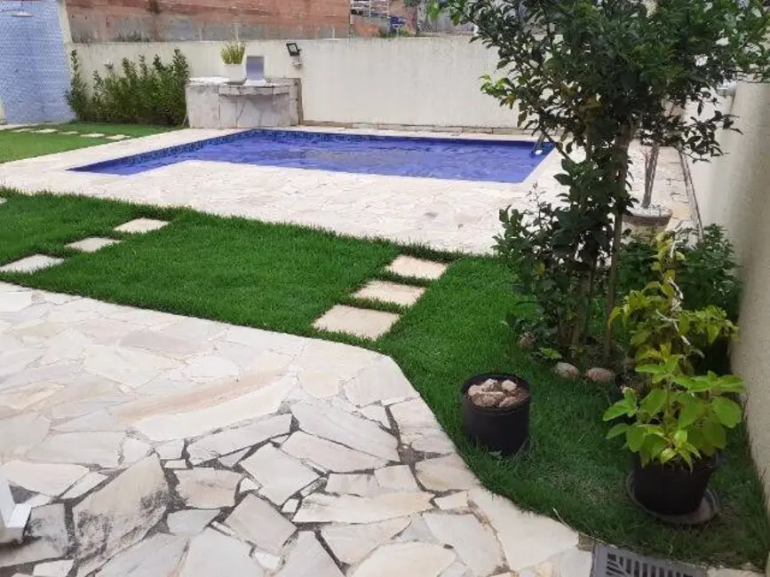 Foto 3 de Casa com 3 quartos à venda, 300m2 em Atibaia - SP