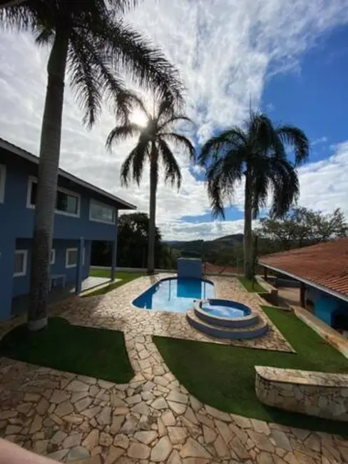 Chácara com 5 quartos à venda, 3000m2 em Jardim Eneide, Atibaia - SP - imagem 1 Foto 1 de Chácara com 5 quartos à venda, 3000m2 em Jardim Eneide, Atibaia - SP