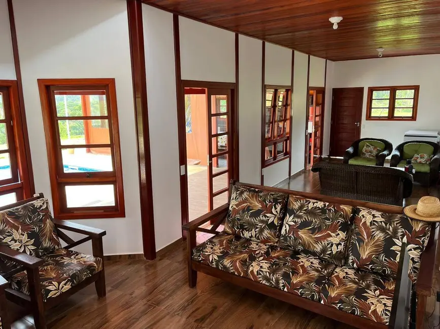 Foto 1 de Chácara com 3 quartos à venda, 250m2 em Nazare Paulista - SP