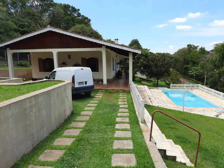 Foto 2 de Chácara com 4 quartos à venda, 300m2 em Portão, Atibaia - SP