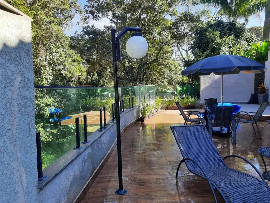 Foto 2 de Chácara com 3 quartos à venda e para alugar, 230m2 em Mairipora - SP