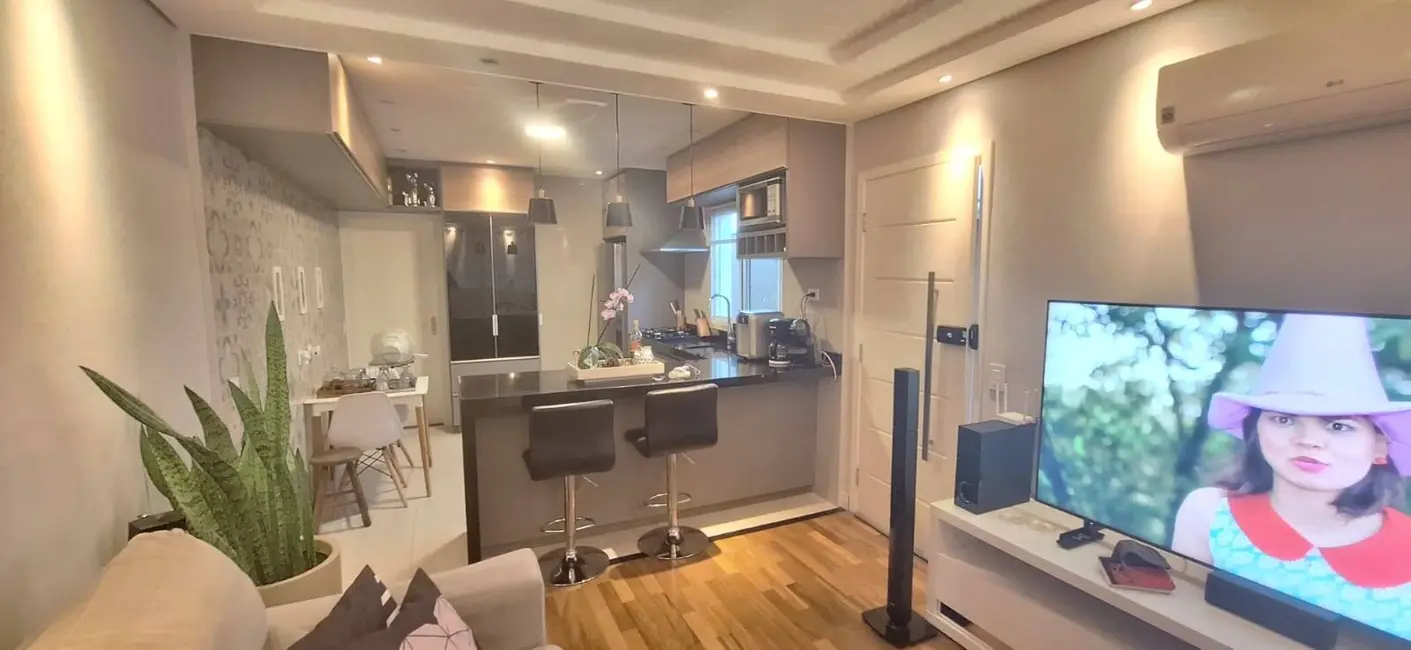 Foto 1 de Casa com 2 quartos à venda, 100m2 em Jardim das Palmeiras, Atibaia - SP