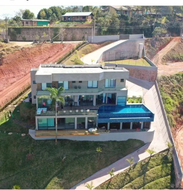 Chácara com 7 quartos à venda, 700m2 em Igarata - SP - imagem 7 Foto 7 de Chácara com 7 quartos à venda, 700m2 em Igarata - SP