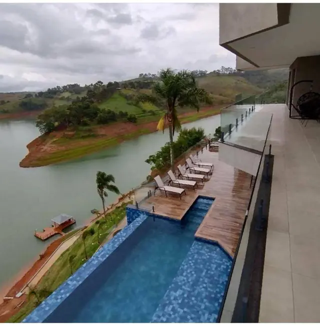 Chácara com 7 quartos à venda, 700m2 em Igarata - SP - imagem 1 Foto 1 de Chácara com 7 quartos à venda, 700m2 em Igarata - SP