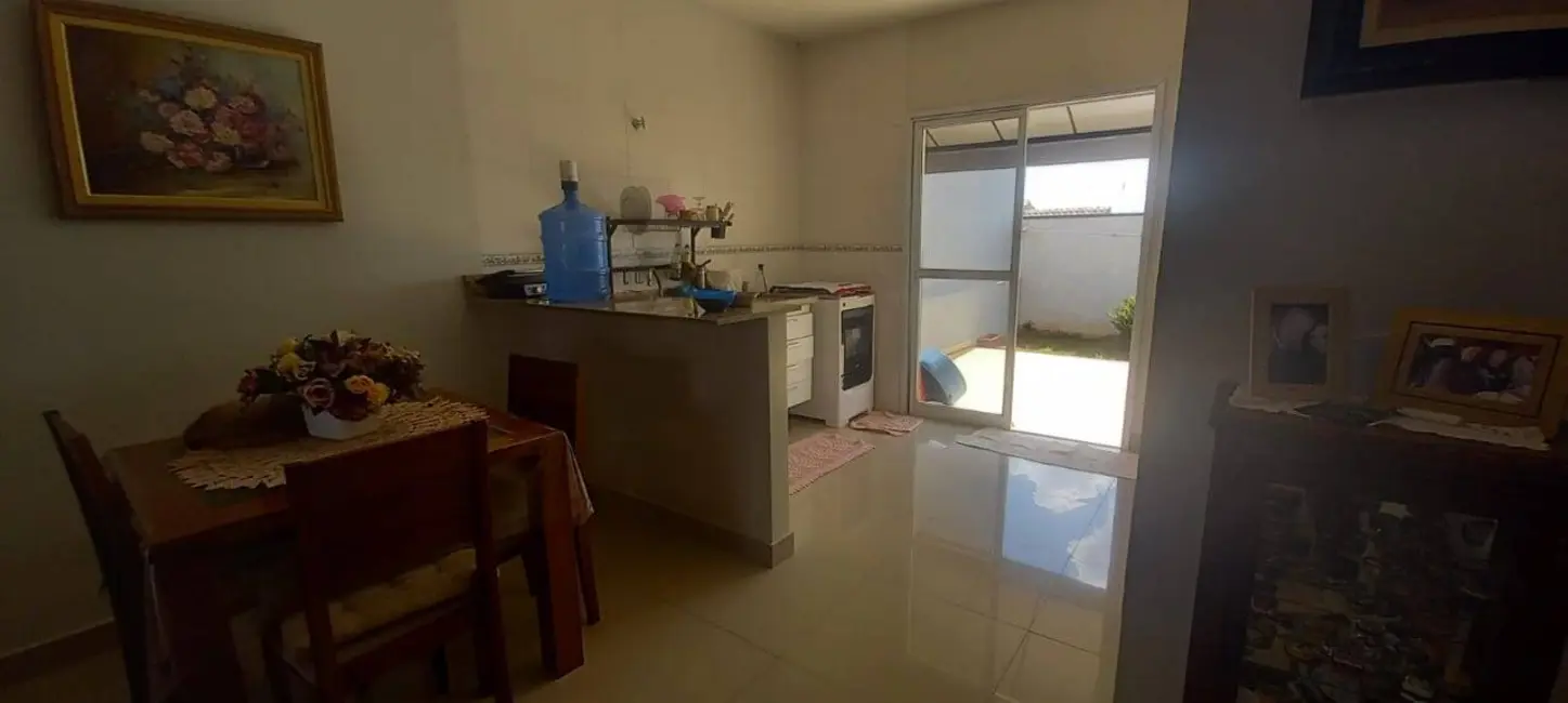 Foto 2 de Sobrado com 3 quartos à venda, 102m2 em Residencial Quinta dos Vinhedos, Braganca Paulista - SP