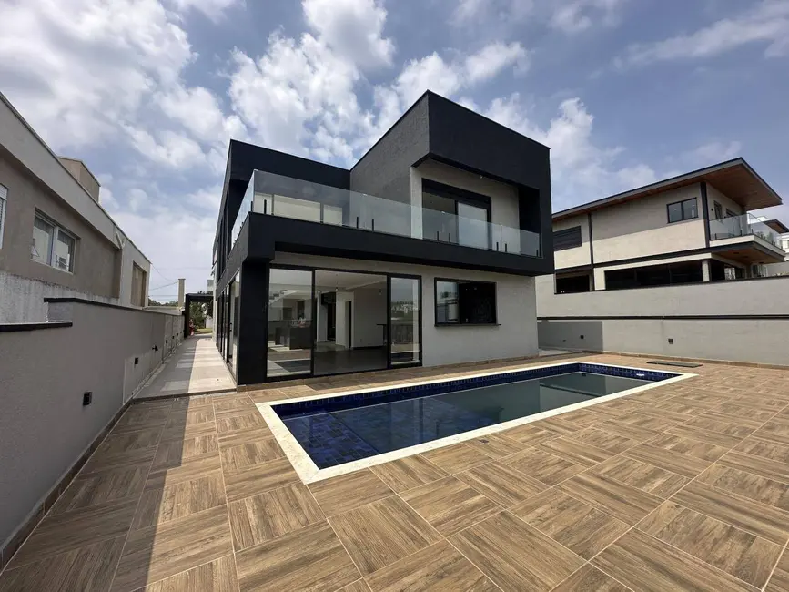 Foto 3 de Casa de Condomínio com 4 quartos à venda, 380m2 em Boa Vista, Atibaia - SP